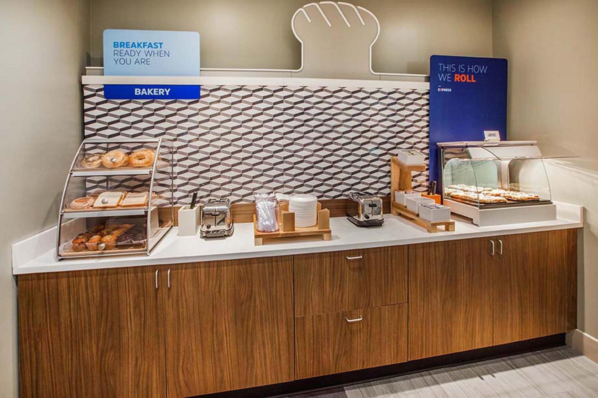Holiday Inn Express Hotel & Suites Charlottetown By Ihg Buitenkant foto