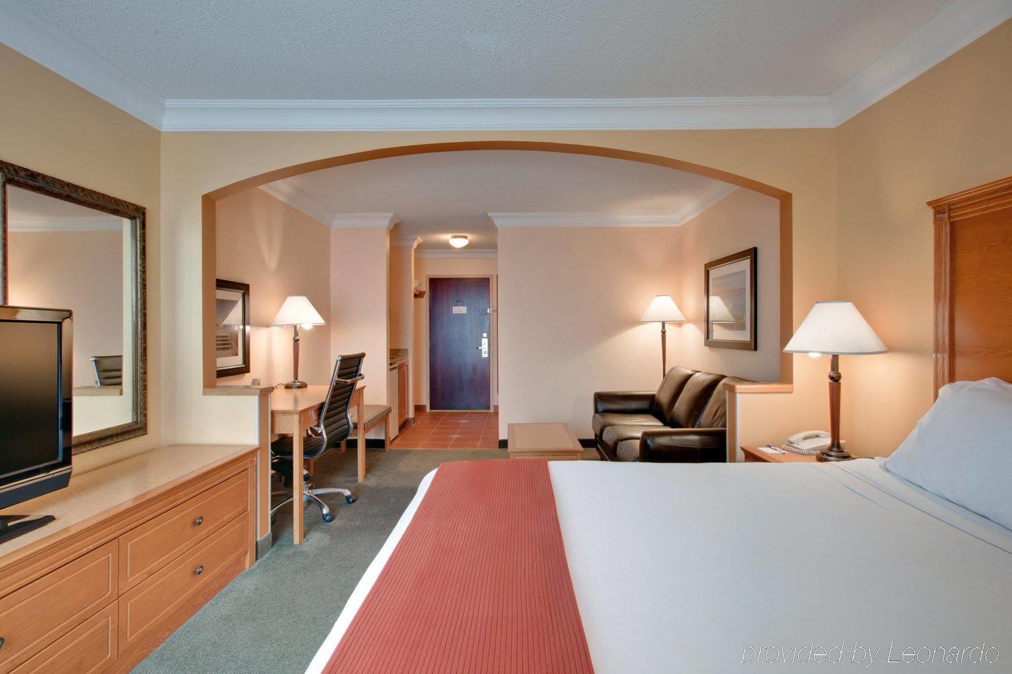 Holiday Inn Express Hotel & Suites Charlottetown By Ihg Buitenkant foto